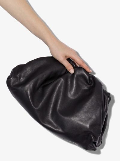 bottega veneta - the pouch bag - look