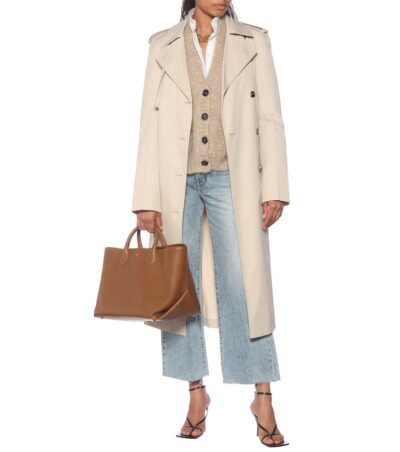 khaite - amelia medium leather tote - caramel - look