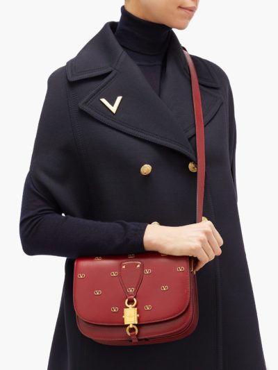 valentino - v-locker and v-logo leather bag - look